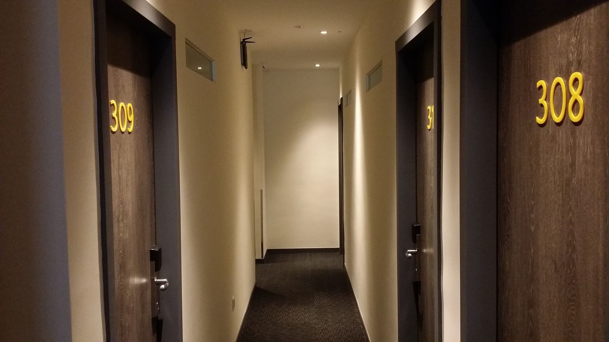 Go Hotel Субанг-Джая Экстерьер фото